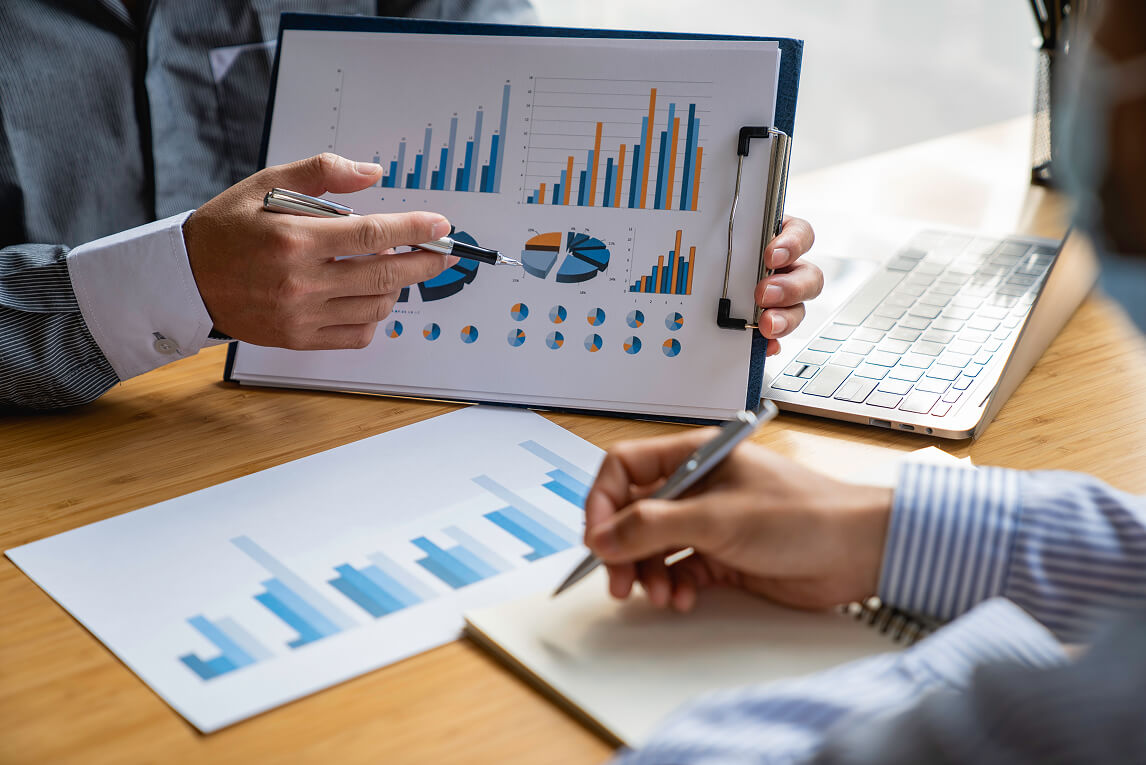 Finance and accounting professionals during a recruitment meeting